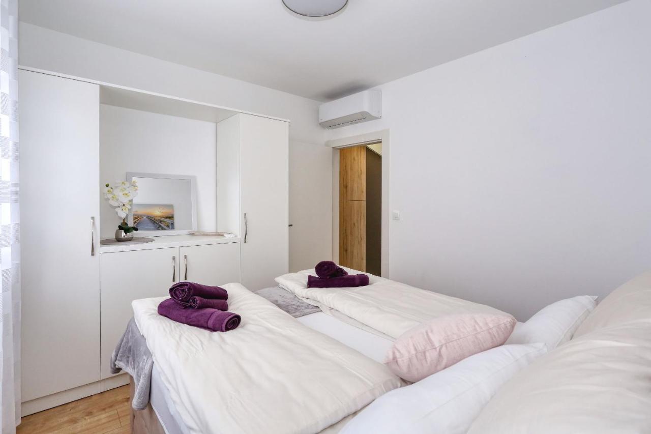Luxury Apartment Isabell Zaton  Exterior photo